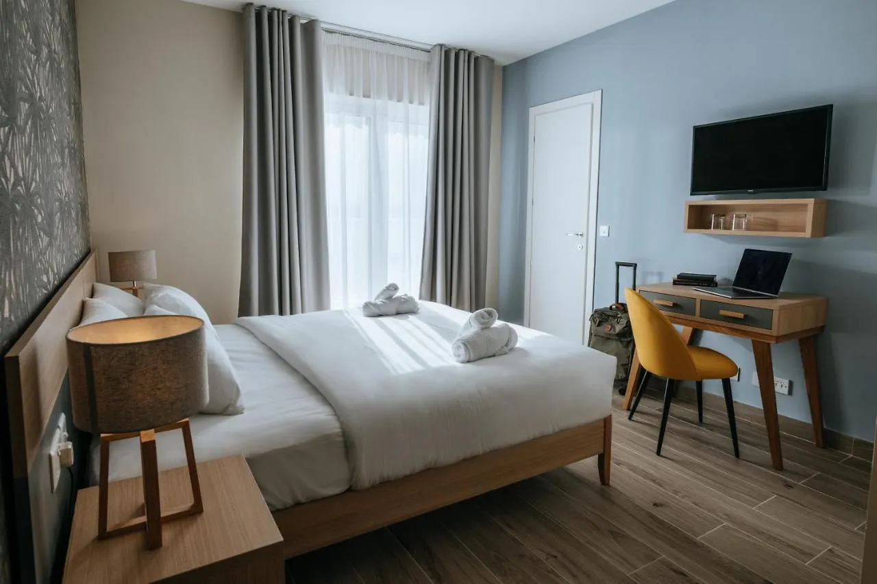 Hotel Ta' Tereza In Manwel Dimech Sliema Pensjonat